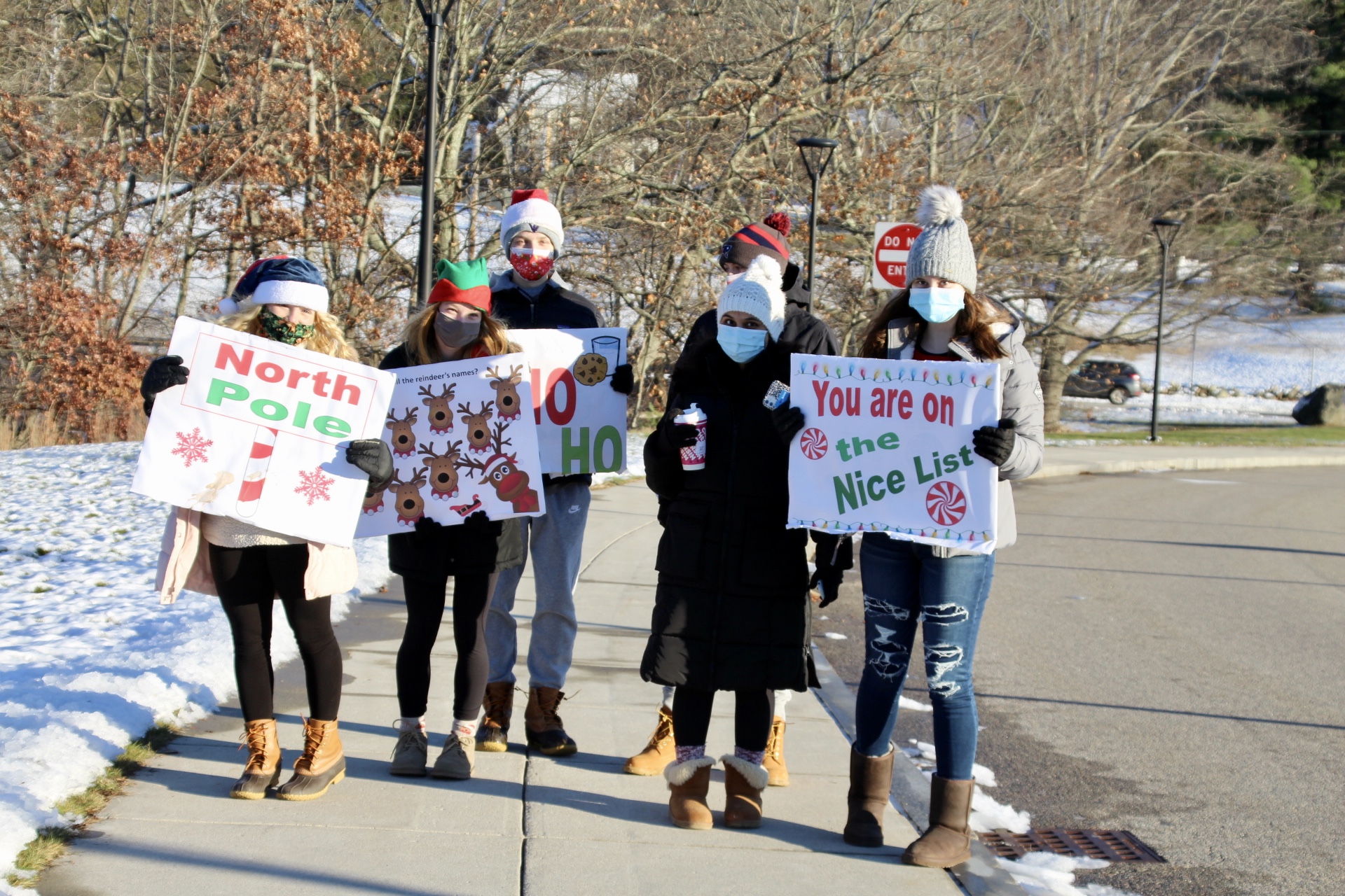 PHOTOS: A Low-key Grafton Celebrates The Holidays – Grafton Common